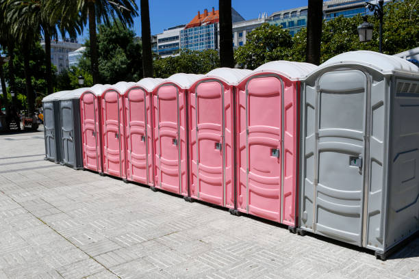 Best VIP or Luxury Restroom Trailers  in Franklin Square, NY
